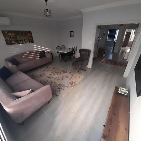 Balci Apartment Ечеабат Екстериор снимка