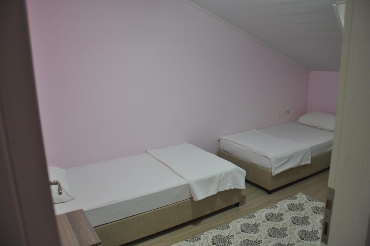 Balci Apartment Ечеабат Екстериор снимка