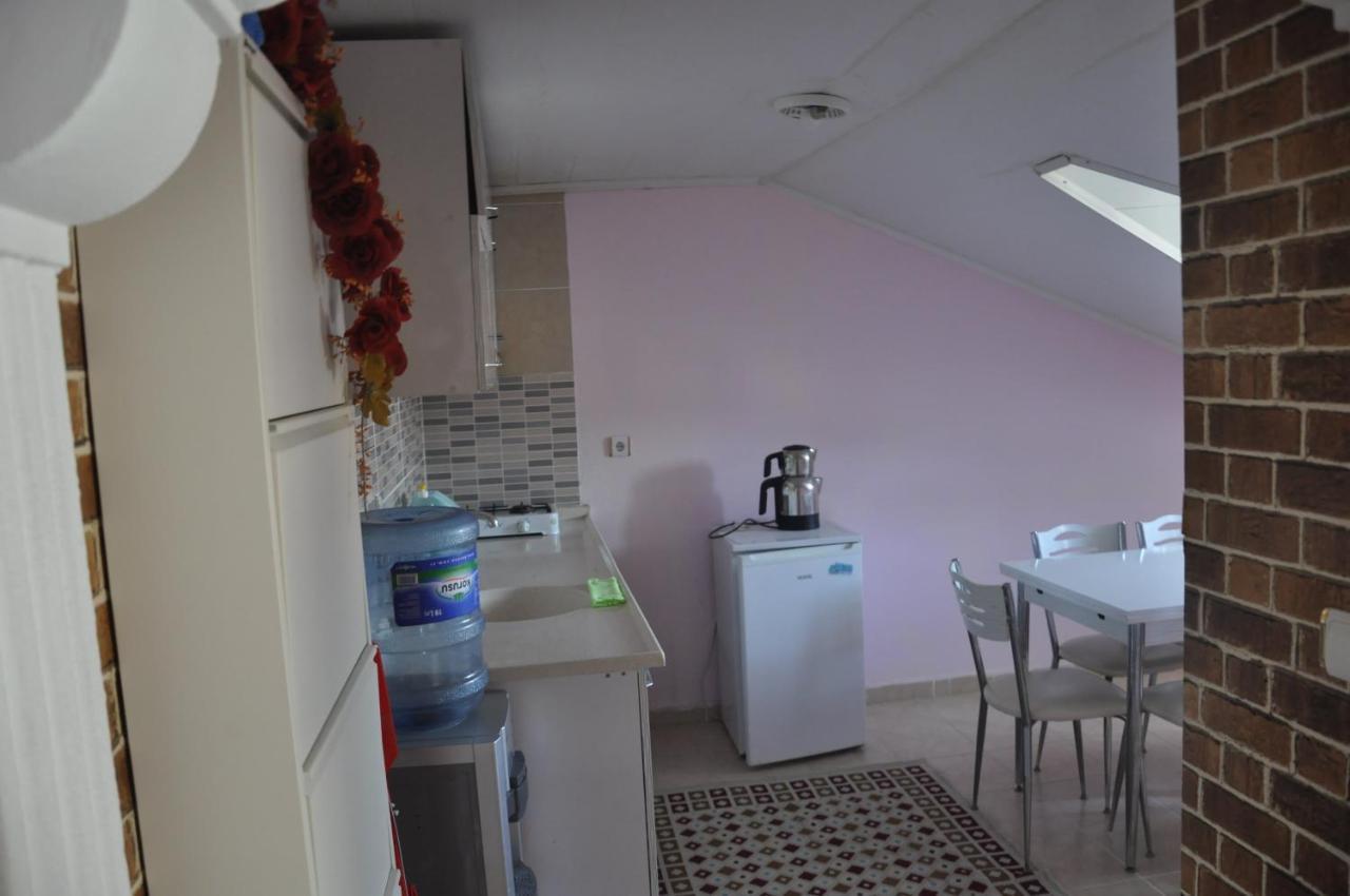 Balci Apartment Ечеабат Екстериор снимка